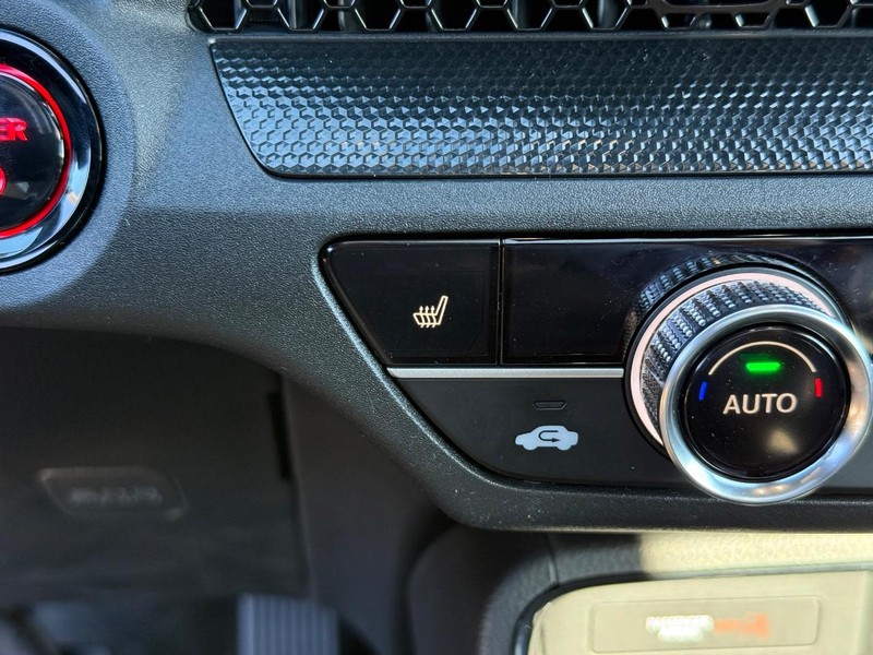 Honda CR-V Hybrid Vehicle Image 15