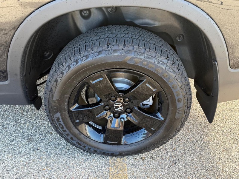 Honda Ridgeline Vehicle Image 6