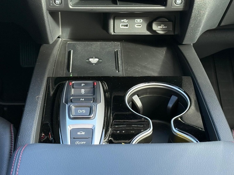 Honda Ridgeline Vehicle Image 12