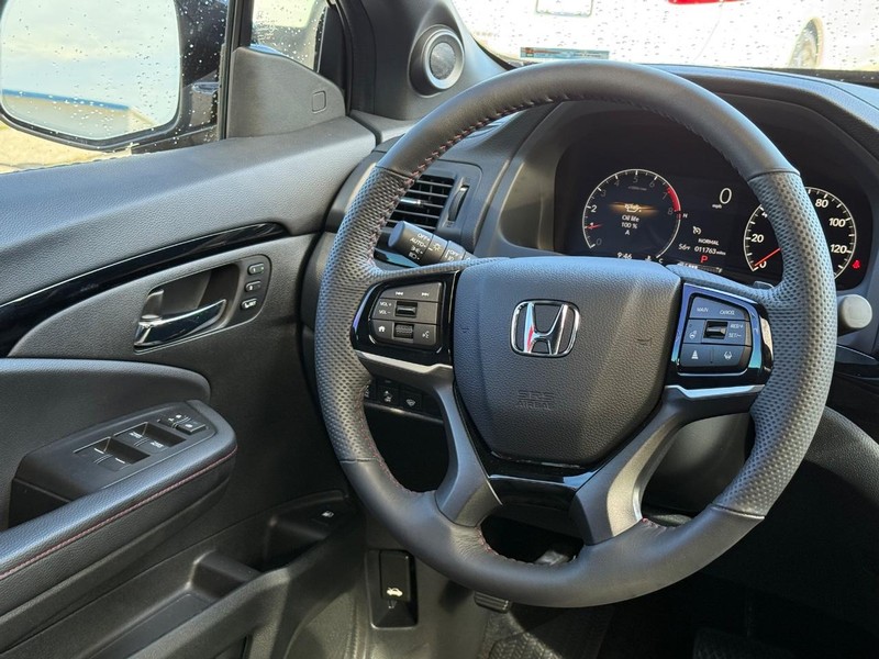 Honda Ridgeline Vehicle Image 13