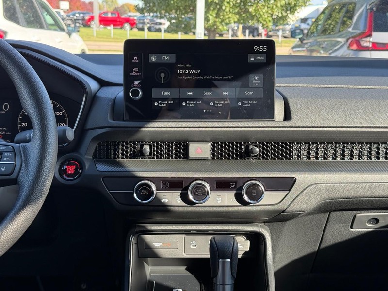 Honda CR-V Vehicle Image 7