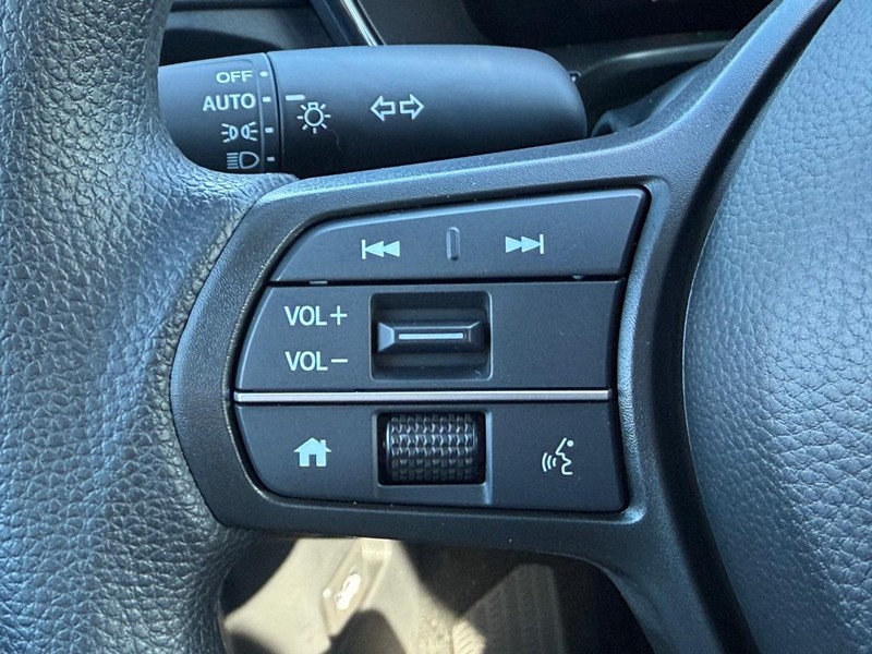 Honda CR-V Vehicle Image 11