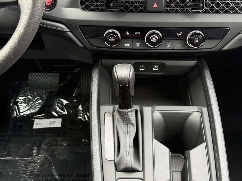 Honda Accord Sedan Vehicle Image 8