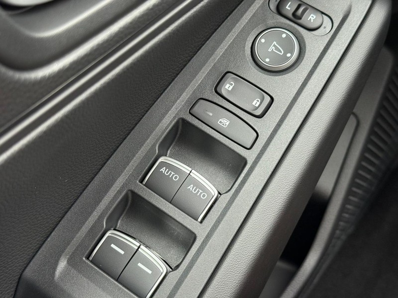 Honda Accord Sedan Vehicle Image 14