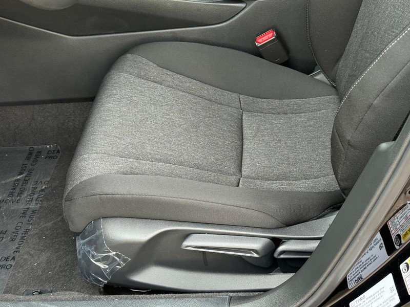 Honda Accord Sedan Vehicle Image 15