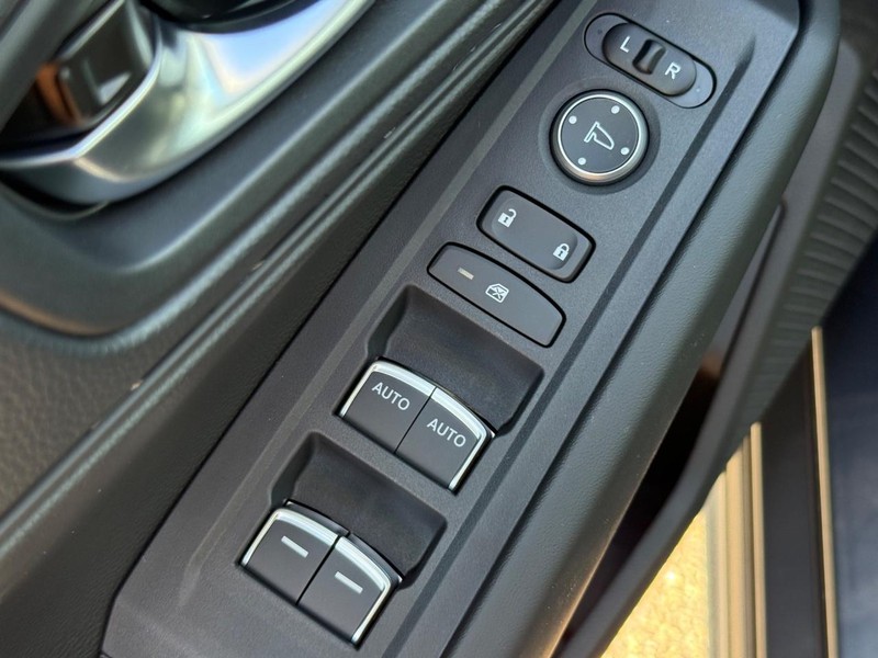 Honda Accord Sedan Vehicle Image 14