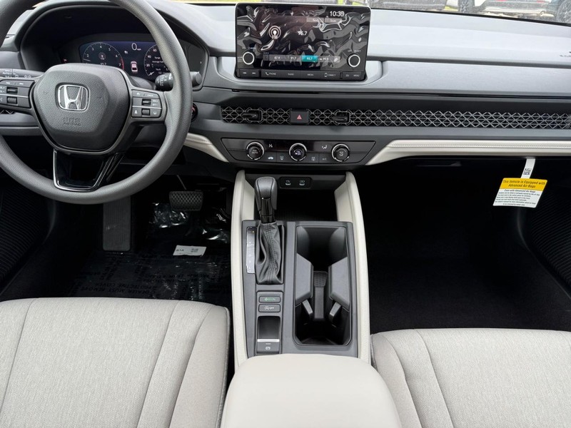 Honda Accord Sedan Vehicle Image 6