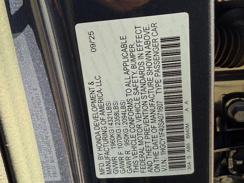 Honda Accord Sedan Vehicle Image 17