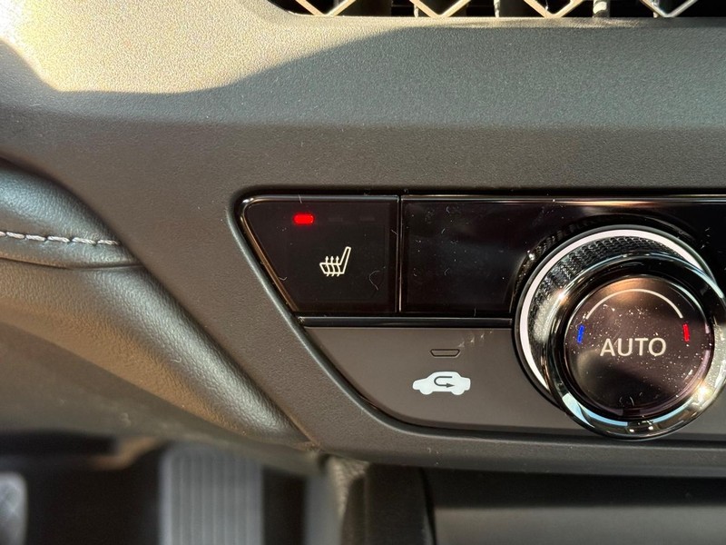 Honda Accord Sedan Vehicle Image 14