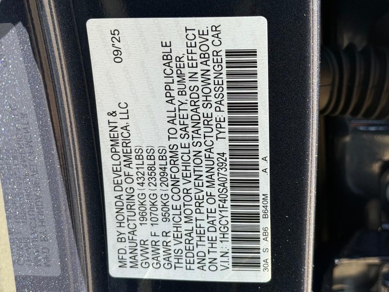 Honda Accord Sedan Vehicle Image 17