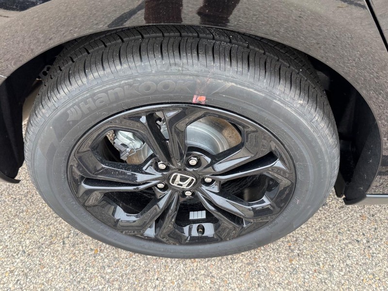 Honda Accord Sedan Vehicle Image 4