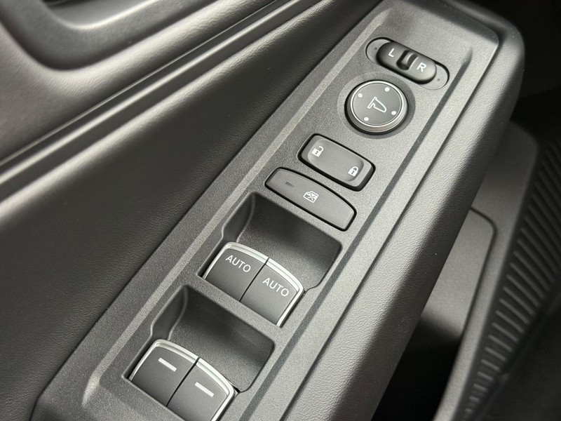 Honda Accord Sedan Vehicle Image 15