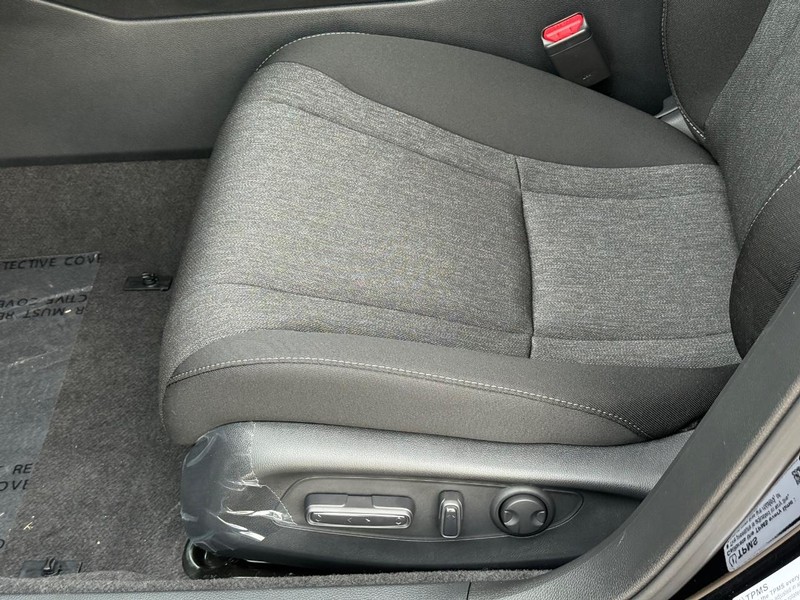 Honda Accord Sedan Vehicle Image 16