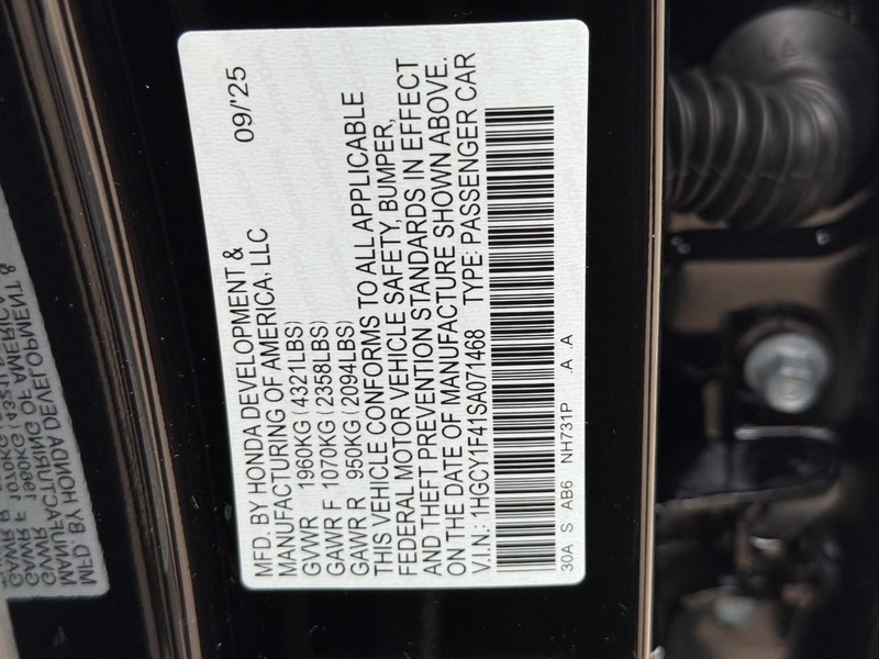 Honda Accord Sedan Vehicle Image 17