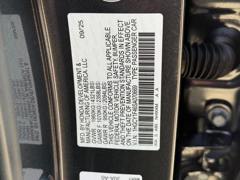 Honda Accord Sedan Vehicle Image 17