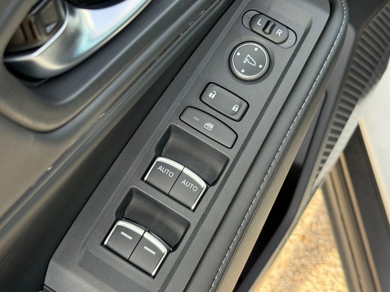 Honda Accord Hybrid Vehicle Image 15