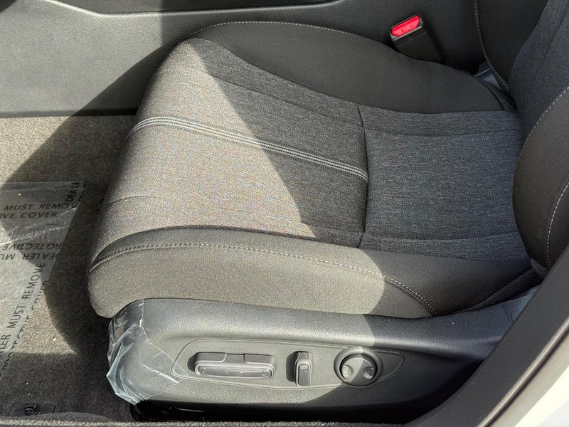 Honda Accord Hybrid Vehicle Image 16