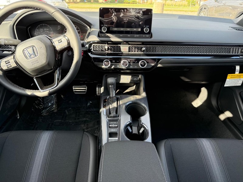 Honda Civic Sedan Vehicle Image 6