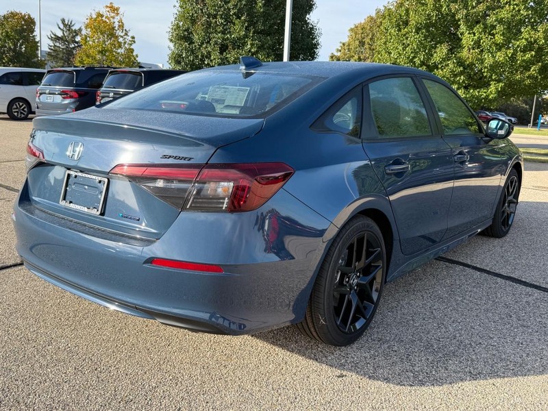 Honda Civic Sedan Hybrid Vehicle Image 3