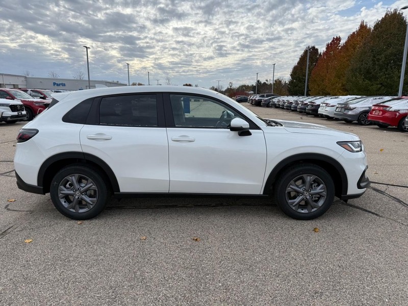 Honda HR-V Vehicle Image 2