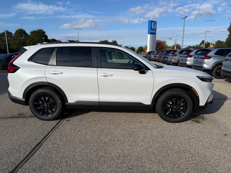 Honda CR-V Hybrid Vehicle Image 2