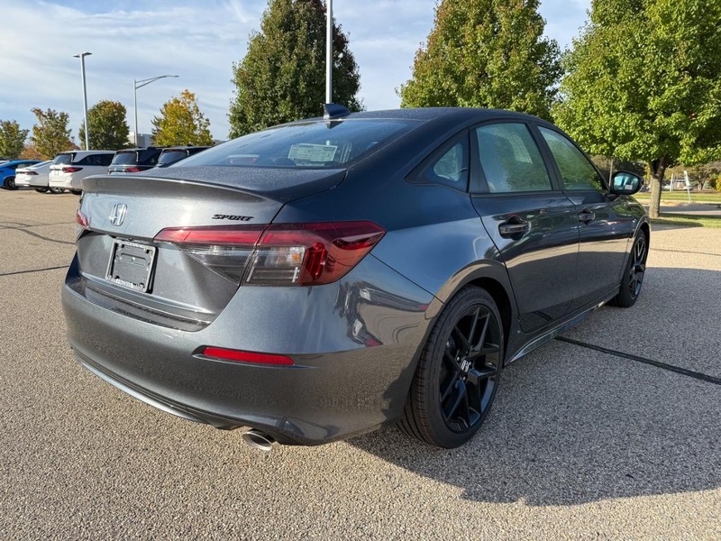 Honda Civic Sedan Vehicle Image 3