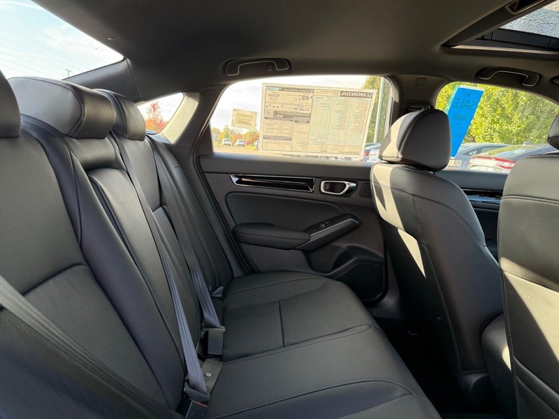 Honda Civic Sedan Hybrid Vehicle Image 5