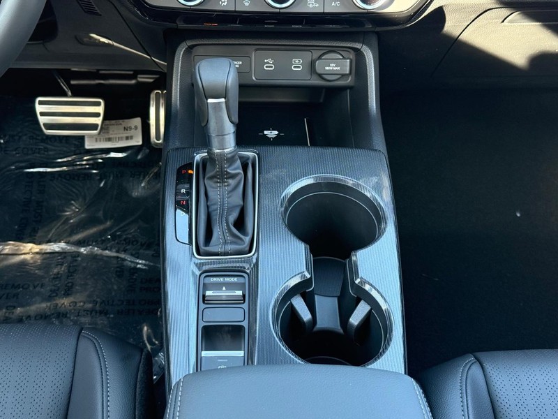 Honda Civic Sedan Hybrid Vehicle Image 8