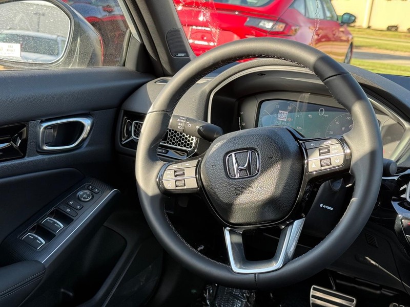 Honda Civic Sedan Hybrid Vehicle Image 9