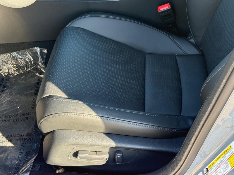 Honda Civic Sedan Hybrid Vehicle Image 16