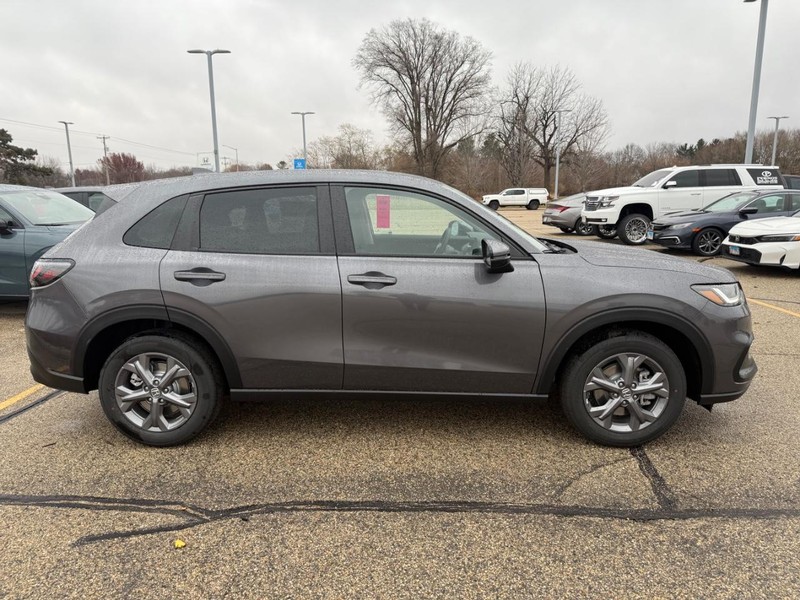 Honda HR-V Vehicle Image 2