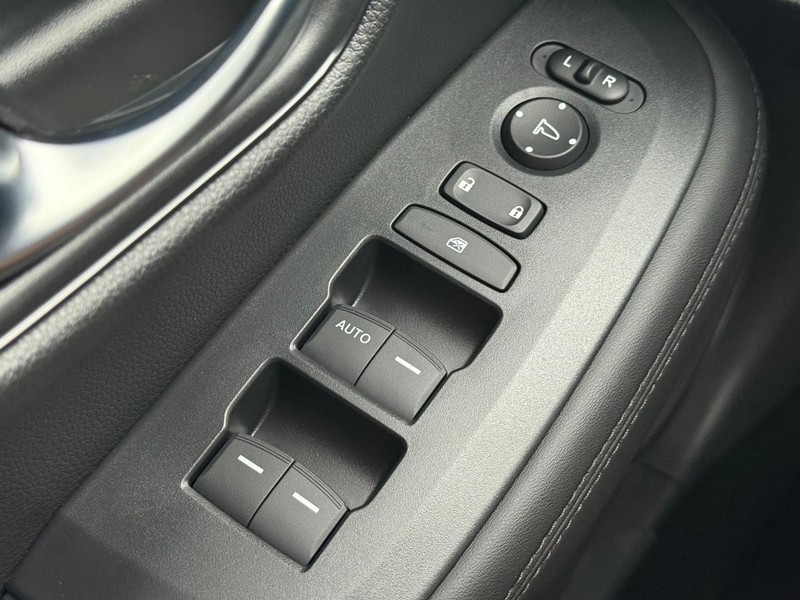 Honda HR-V Vehicle Image 14