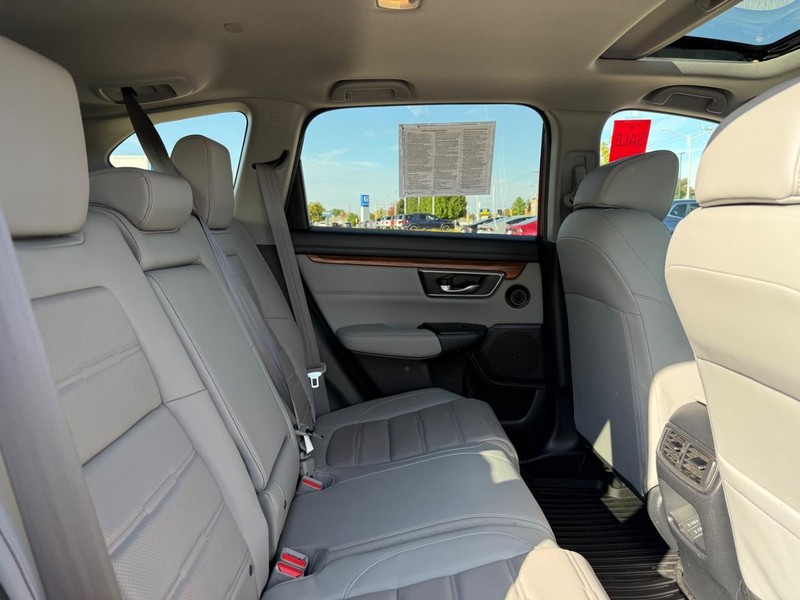 Honda CR-V Vehicle Image 5