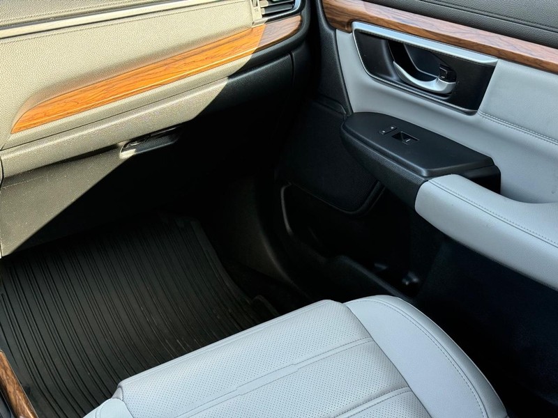 Honda CR-V Vehicle Image 9