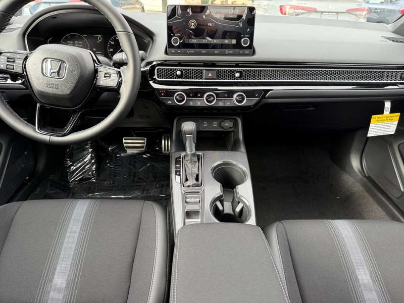 Honda Civic Sedan Hybrid Vehicle Image 6