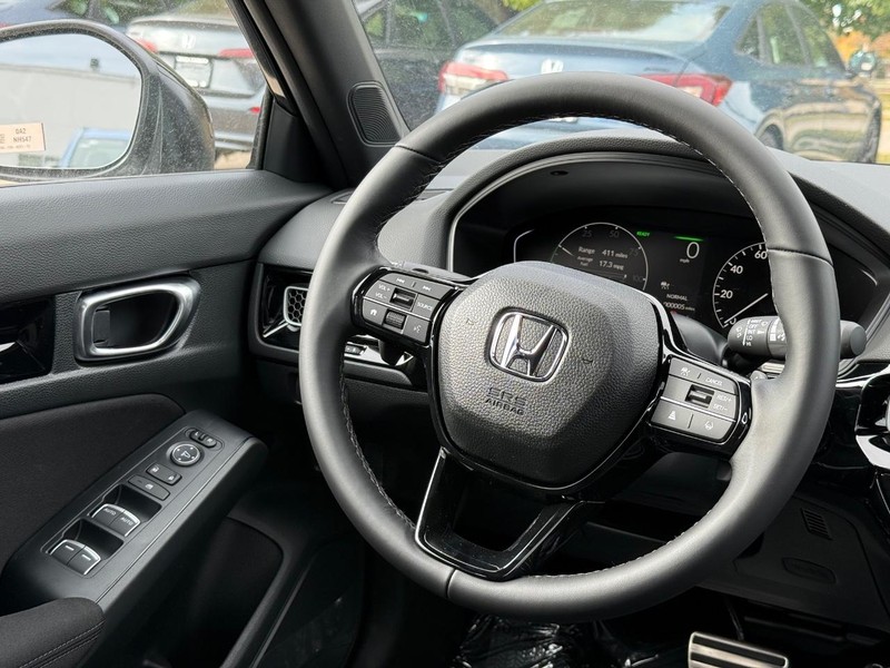 Honda Civic Sedan Hybrid Vehicle Image 9