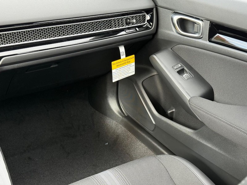 Honda Civic Sedan Hybrid Vehicle Image 10