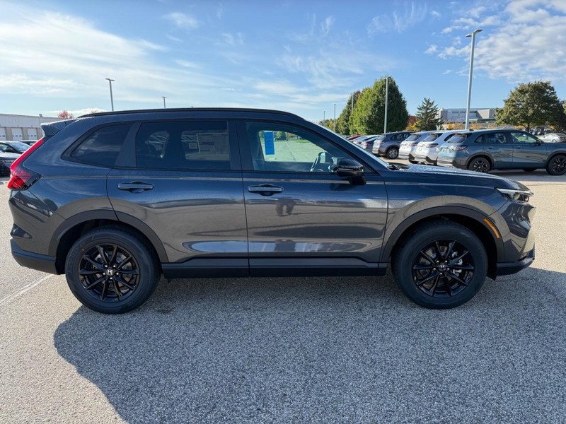 Honda CR-V Hybrid Vehicle Image 2