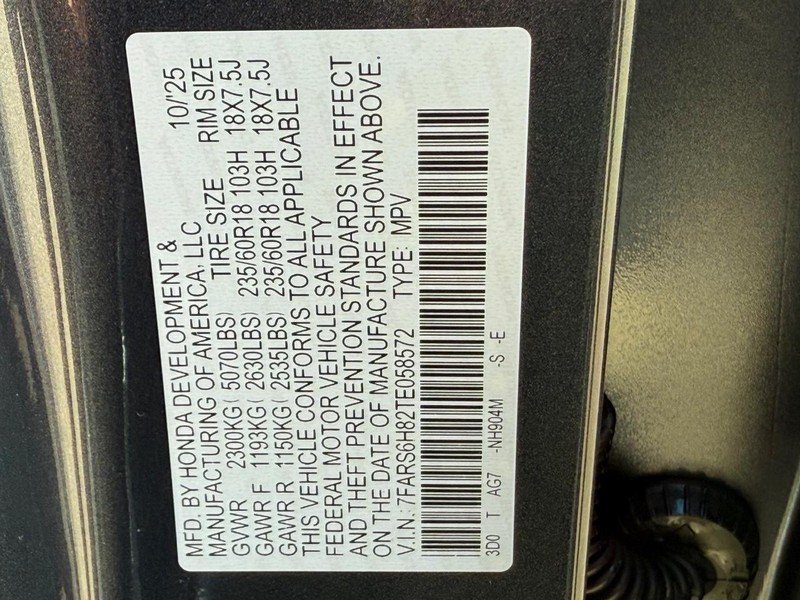 Honda CR-V Hybrid Vehicle Image 18