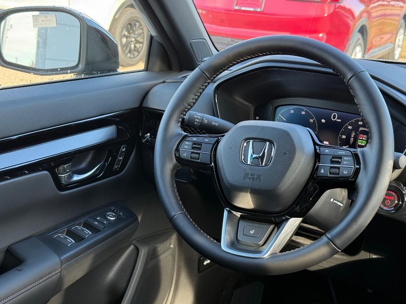 Honda CR-V Hybrid Vehicle Image 9