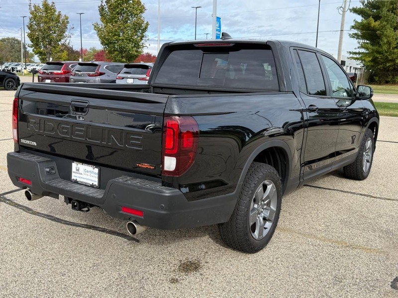 Honda Ridgeline Vehicle Image 3