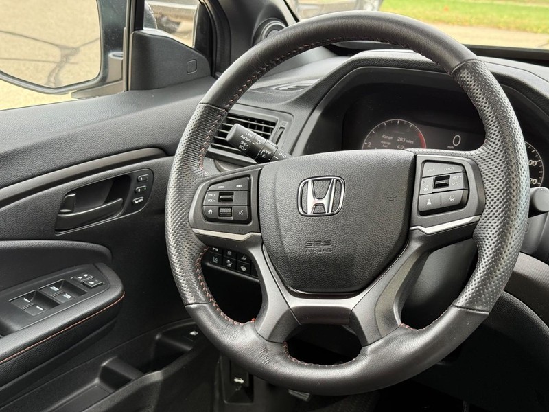 Honda Ridgeline Vehicle Image 14