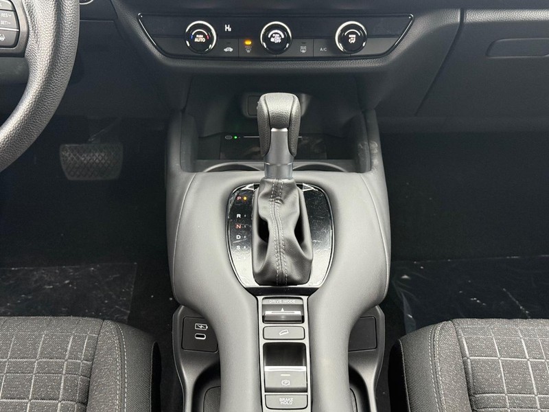 Honda HR-V Vehicle Image 8