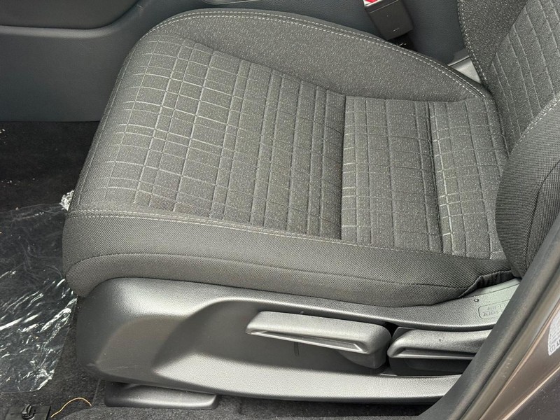 Honda HR-V Vehicle Image 15