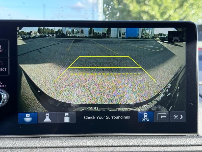 Honda CR-V Hybrid Vehicle Image 14