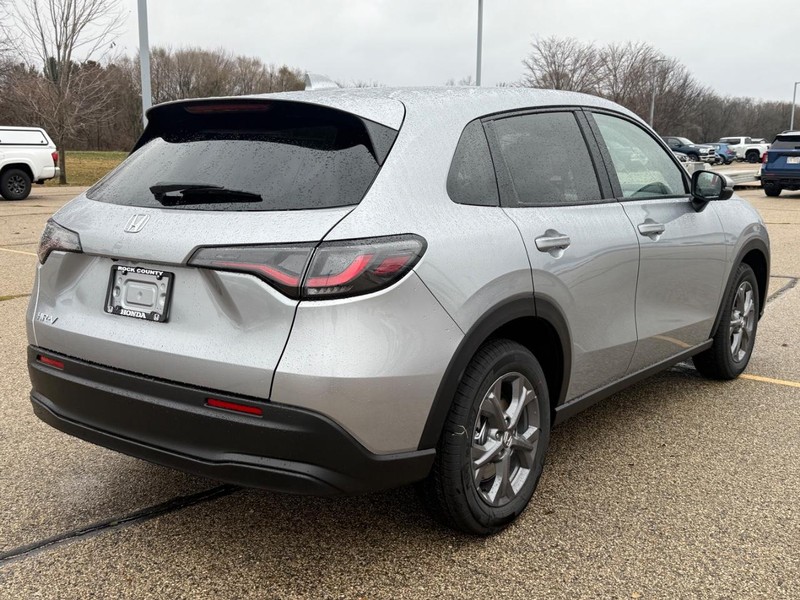 Honda HR-V Vehicle Image 3