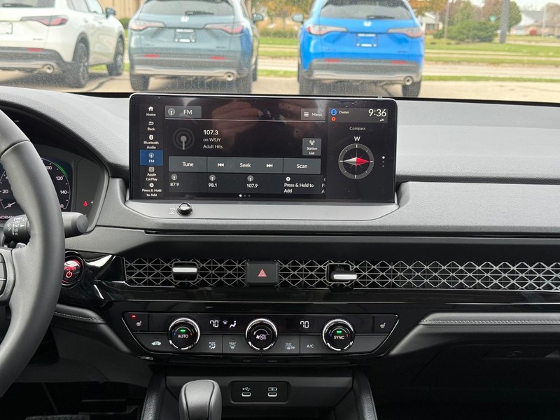 Honda Accord Hybrid Vehicle Image 7