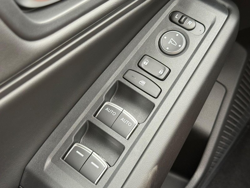 Honda Accord Hybrid Vehicle Image 14