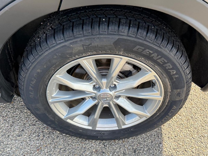 Honda CR-V Vehicle Image 6