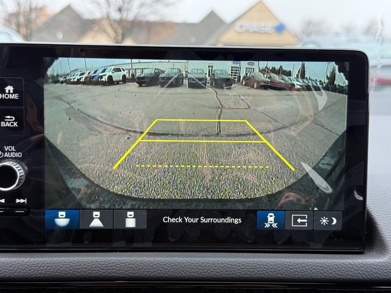 Honda Civic Hatchback Hybrid Vehicle Image 13